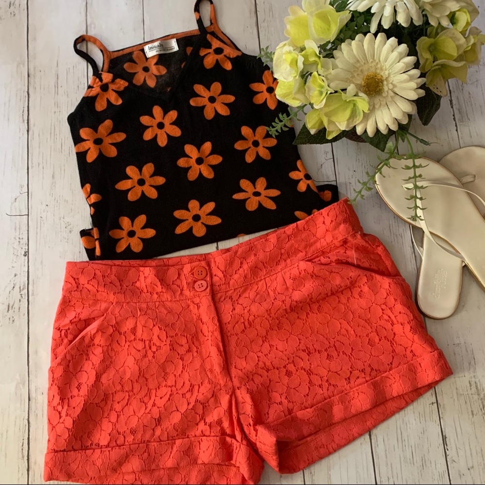 Shorts - Picture 4 of 5